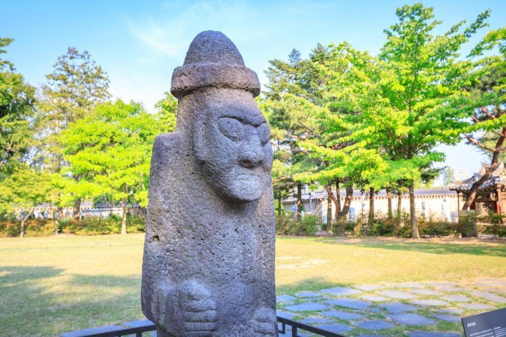 โรงแรมบีช สตอรี่ เมืองเชจู ภายนอก รูปภาพ